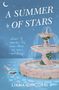 "A SUMMER OF STARS", "What if sparks fly even when no one’s watching?", "LIANA CINCOTTI". Ein Brunnen mit Schuhen daneben.