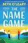 "The Name Game" in Weiß und "Beth O'Leary" in Gelb auf grünem Hintergrund.