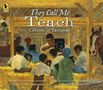 „They Call Me Teach. Lessons in Freedom.“ Kinder lernen in einer Scheune das Alphabet. Ein Pferd steht daneben.