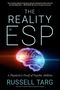 „THE REALITY OF ESP“ – Neonfarbenes Gehirn und Untertitel: „A Physicist's Proof of Psychic Abilities“ von Russell Targ., Buch