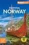 „Fodor's Travel - Essential Norway“ in großer Schrift. Ein hölzernes Wikingerschiff auf einem klaren Fjord, umgeben von Bergen., Buch