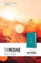 Eugene H Peterson: The Message Deluxe Gift Bible (Leather-Look, Hosanna Teal), Buch