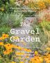 Text: "Visionary, Drought-Defying, Naturalistic Designs. The Gravel Garden. Jeff Epping and Teresa Woodard."  
Beschreibung: Bunter Gartenpfad mit Blumen., Buch