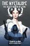 "The Nyctalope: The Witch-Queen of Lyon." Eine futuristische Figur in Rüstung, eine Frau mit kunstvollem Kopfschmuck., Buch