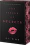 „The rules were clear. They broke them anyway. The season of secrets. Q.B. Tyler.“ Schwarzes Cover, pinke Lippen, florales Muster., Buch