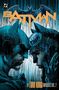 „BATMAN“ oben, „BY TOM KING OMNIBUS VOL. 2“ unten. Illustration, Batman und Catwoman stehen sich im Regen nahe., Buch