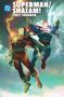 Comic-Titel: "SUPERMAN/SHAZAM! FIRST THUNDER". Zwei Helden fliegen mit Blitzen umgeben.