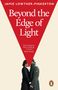 „Beyond the Edge of Light“. „Love knows no borders“. Ein Paar in Uniformen hält sich an den Händen, unter einem roten Dreieck.
