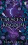 „Crescent Kingdom“, „Wolves of Crescent Creek“, „Tessa Hale“. Ein violettes Design mit Rosen, einem Wolfskopf und einem Mond., Buch