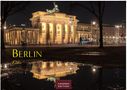 Text: "Berlin 2027". Das Brandenburger Tor leuchtet nachts, spiegelt sich in einer Pfütze. Unten steht "Casares Edition".
