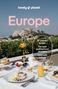 Text: „Europe. 37 country guides. The best architectural wonders. Cool café culture.“ Im Vordergrund ein gedeckter Tisch, hinten eine Stadt., Buch