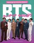 Text: "Includes 16 Pull Out Posters", "BTS K-POP KINGS". Sieben Männer in verschiedenen Anzügen posieren vor einem zweifarbigen Hintergrund., Buch
