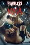 Text: "Fearless Competitors MMA". Zwei Kämpfer im Ring, einer schlägt zu. Dynamische Kampfszene., Buch