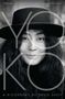 "[Sheff] argues convincingly...” - THE NEW YORK TIMES. Großes „YOKO“. Schwarz-weißes Porträt einer Frau mit Hut., Buch