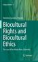 „Biocultural Rights and Biocultural Ethics“ von Valentina Gonzalez-Morales, thematisiert den Atrato River in Kolumbien. Grüner Hintergrund., Buch