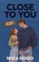 "Close to You" oben, "Through the Years Book 1" auf braunem Etikett. Illustration von jungem Paar, sie hält Buch, schauen sich an., Buch