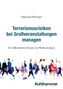 "Terrorismusrisiken bei Großveranstaltungen managen - Ein fallbasierter Ansatz zur Risikoanalyse" von Raphael Rötinger. Unten sind unscharfe Personen in Bewegung.