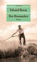 "Unionsverlag. Edvard Hoem. Der Heumacher. Roman." Ein Mann mit Hut mäht ein Feld mit einer Sense unter bewölktem Himmel., Buch