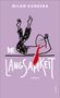 Text: "Milan Kundera, Die Langsamkeit, Roman." Illustration: Strichfigur mit roter Krawatte auf lila Hintergrund., Buch