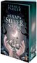 „To Snap a Silver Stem – Verrat“ Sarah A. Parker. Hände halten ein Schiff, darunter Rosen. Ein stilisierter Mond im Hintergrund., Buch