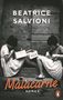 „BEATRICE SALVIONI, Malacarne, ROMAN.“ Zwei Kinder sitzen nebeneinander mit Kartons, wirken nachdenklich., Buch