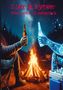 Text: „Bier & Bytes - Verloren im Gespräch.“ Menschenhand und Roboterarm stoßen am Lagerfeuer mit Bierflaschen an, nachts., Buch