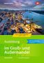 „Ausbildung im Groß- und Außenhandel“, ein Hafen bei Sonnenuntergang mit vielen Containern und Kränen., Buch