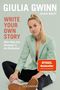 Texte: Giulia Gwinn, Julien Wolff, Write Your Own Story, Mein Weg vom Bolzplatz in die Weltspitze, Spiegel Bestseller. Eine junge Frau in einem mintgrünen Blazer sitzt mit ausgestrecktem Bein und Sneakers., Buch