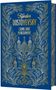 "Tjodor Dostoyevsky Crime and Punishment Insel" steht in goldener Schrift auf einem blauen Hintergrund mit Ornamenten.