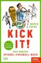 "KICK IT! Wissenswertes und Quizfragen zur WM 2026. Das SPiEGEL-Fußball-Buch. Fußballspieler, Ball und WM-Pokal.", Buch