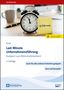 „Last Minute Unternehmensführung. Endspurt zum Wirtschaftsfachwirt“. Wecker mit Notiz „U-Führung“ auf Holzschreibtisch., 1 Buch und 1 Diverse