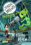 "Über alle Grenzen: School of Talents Mission, Silke Schellhammer, Achtung, Alien! Illustration von Kindern und Alien im Observatorium.", Buch