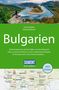 "Bulgarein: Entdeckungsreisen auf dem Balkan" von Simone Böcker und Georgi Palahutev. Frau sitzt am Fluss in Bergen., Buch