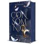 Buch mit Titel "Consomnio: Der Fall von Gloriosa", verziert mit Federn und einem goldenen, mystischen Element., Buch