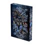 L. J. Heart, Claudia Tallian, "Sangvarn Academy". Ein dekorativer Umschlag mit einem Raben und leuchtenden blauen Blättern., Buch