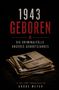 „1943 GEBOREN: DIE KRIMINALFÄLLE UNSERES GEBURTSJAHRES.“ Stapel alte Zeitungen auf dunklem Hintergrund., Buch