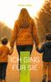 Titel: "ICH GING FÜR SIE". Autor: "Kirsten Reko". Eine Person mit zwei Kindern von hinten auf einem Weg., Buch
