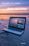 Text: "Kay Löffler / K. I. Claude", "Hinter den Zeilen", "Roman". Am Strand bei Sonnenuntergang steht ein Laptop., Buch