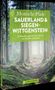 „Mystische Pfade Sauerland & Siegen-Wittgenstein“, 30 Wanderungen zu Mythen und Sagen. Ein Waldweg im Sonnenlicht.