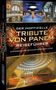 "Der inoffizielle Tribute von Panem Reiseführer. Entdecke die Schauplätze der Filme." Drei Fotos von urbanen Orten., Buch