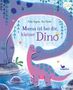 Text: „Mama ist bei dir, kleiner Dino“. Zwei liebevolle Dinosaurier umarmen sich in einer bunten, fröhlichen Wasserlandschaft. , Buch