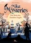 „Mika Mysteries: Das Werk des Dunklen Engels“ von Johan Rundberg. Silhouettenstadt mit Kutsche und Menschen vor orangenem Himmel., Buch
