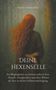 "Deine Hexenseele. Ein Wegbegleiter zu deinem wahren Sein." Eine Frau mit roten Haaren im Wald, mit Runen und Pentagramm., Buch