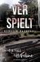 „Verspielt. Kerstin Rachfahl. Ein Fall für Feline. Kriminalroman.“ Leere Sitzreihen vor einer bewaldeten Kulisse., Buch