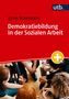 "Demokratiebildung in der Sozialen Arbeit" von Oliver Bokelmann, roter Hintergrund, Menschen in einem Sitzkreis., Buch
