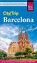 "City|Trip Barcelona" von Hans-Jürgen Fründt. Oben ein Reise-Logo. Bild der Sagrada Família unter blauem Himmel.