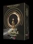 "INNER TEMPLE ORAKEL" auf der Box, mit goldener Figur vor leuchtenden Kreisen und Sternenhintergrund., Buch