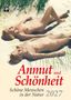 Text: "Anmut und Schönheit. Schöne Menschen in der Natur 2027". Zwei Menschen liegen nackt am Strand in der Sonne.