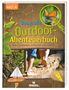 "Das große Outdoor-Abenteuerbuch" in grüner und blauer Schrift vor einem Naturhintergrund mit Kindern, die auf einem Baumstamm balancieren.