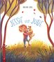 "JESSIE UND JULIE" steht in blauen Buchstaben. Illustration: Kind mit Hund in einer Wiese umgeben von Bäumen und Schmetterlingen., Buch